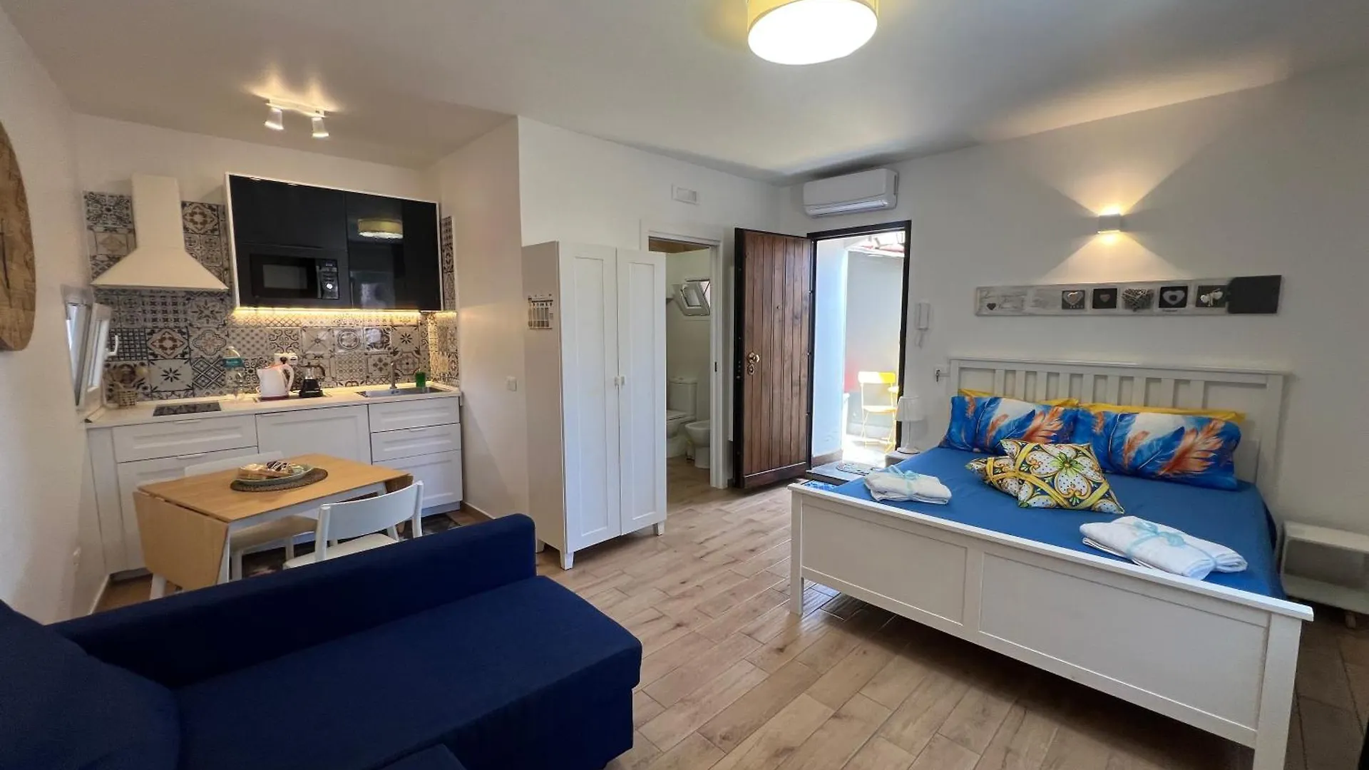 Ferienwohnung Duomo Delight - Self Check-In Catania Apartment